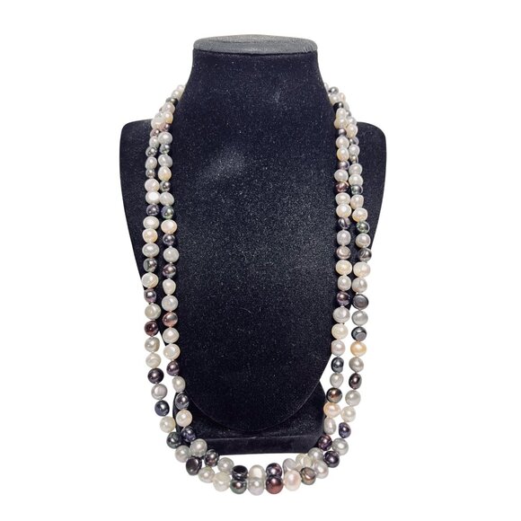 Von Maur Jewelry - Single Strand Purple, White And Iridescent Pearl Necklace  (6294)